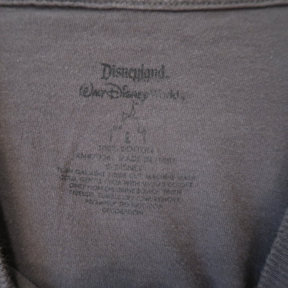 Disney: Balloon Animal Mickey Mouse Men's T-Shirt - Size Large - Picture 4 of 4